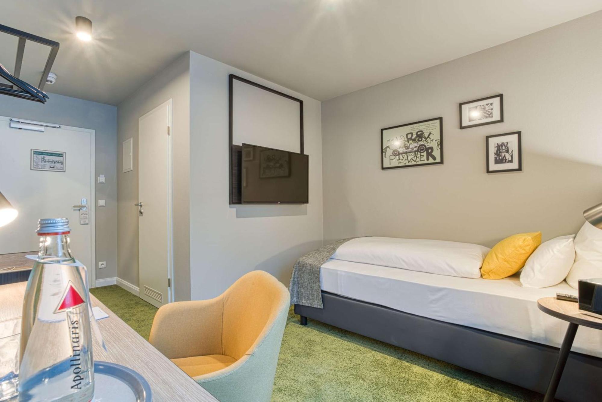 Vienna House Easy By Wyndham Инголщат Екстериор снимка